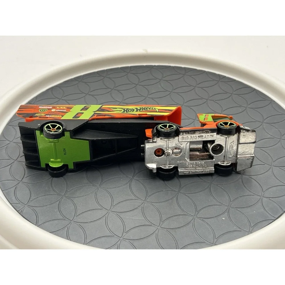 Hot Wheels Super Rigs Big Rig Heat FKW92 Orange #8 Car Hauler 2019 Loose